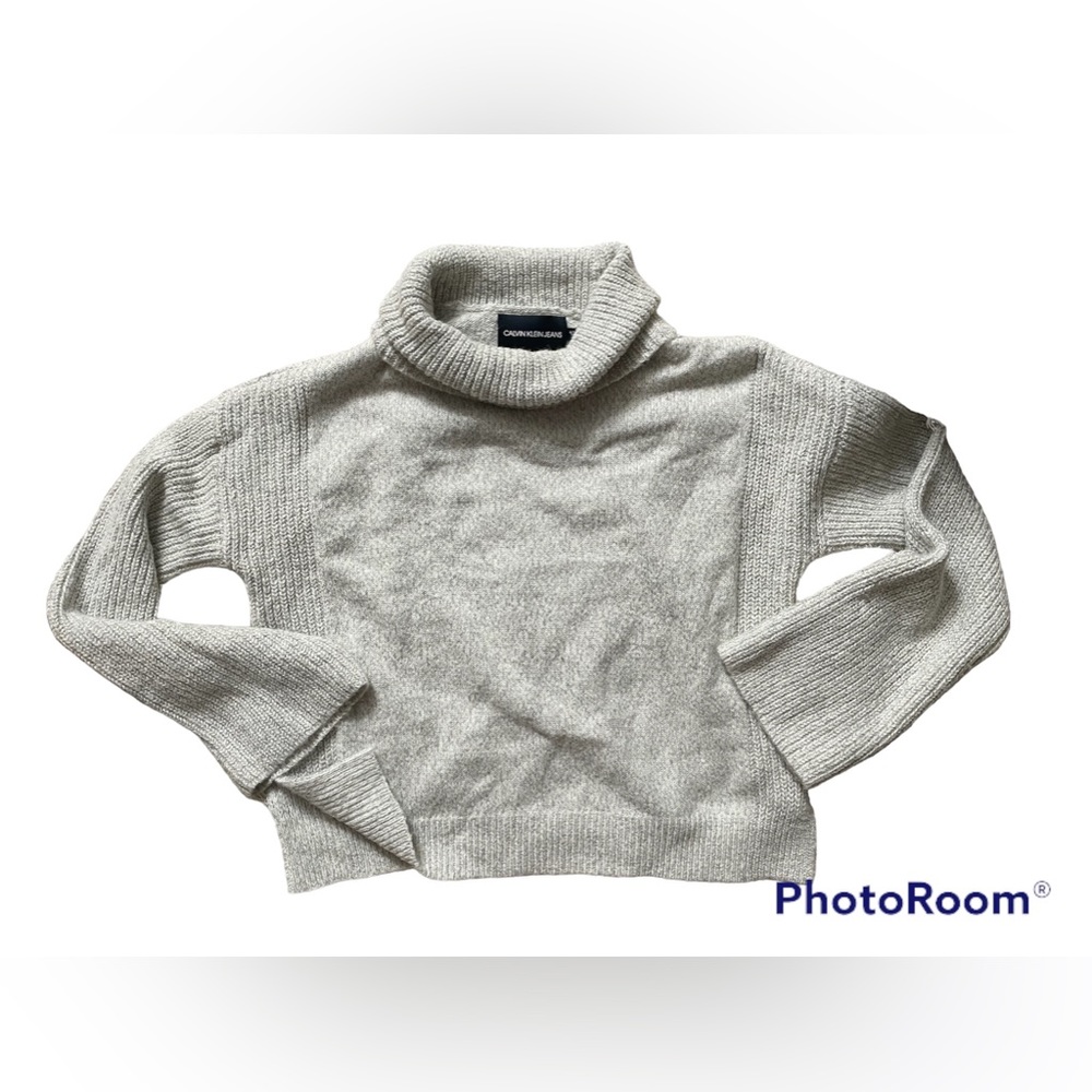 Calvin Klein Sweater
